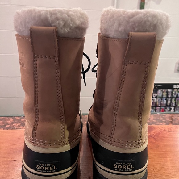Used Sorel Womens Caribou Boot Buff - Picture 3 of 5